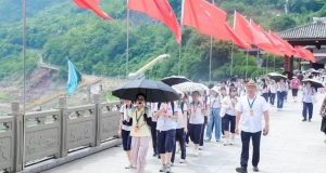 【主题活动】上海市青少年活动中心“行知中国美”2025 少年宫研学三峡游轮营