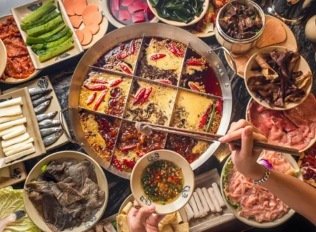 【春节丨重庆&成都五日游】初三-初七『成都宽窄巷-大熊猫基地-重庆解放碑-洪崖洞-磁器口-轻轨穿楼-恩施女儿城-恩阳古镇』新春特价:998元