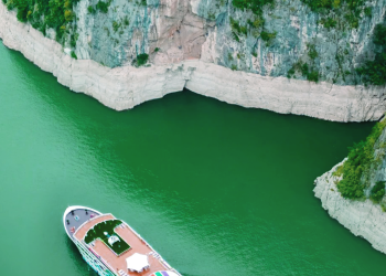 春节坐游轮玩三峡应该怎么选船?超详细「按预算」选船攻略助你快速选择!!