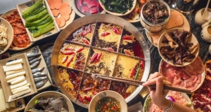 【春节丨重庆&成都五日游】初三-初七『成都宽窄巷-大熊猫基地-重庆解放碑-洪崖洞-磁器口-轻轨穿楼-恩施女儿城-恩阳古镇』新春特价:998元