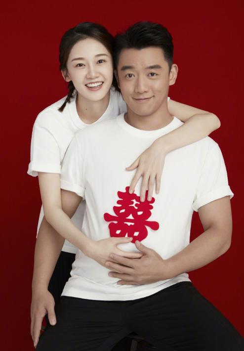 郑恺官宣结婚后为美女助理庆生征婚为什么惹争议？w2.jpg