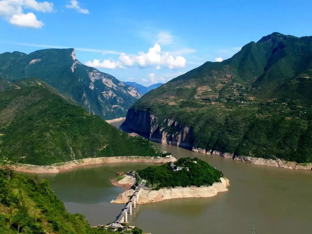 三峡乡村旅游“三十佳景区景点”和“二十佳精品线路”出炉,野三关森林花海上榜w27.jpg