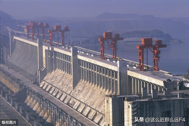 三峡大坝防洪效果特别好，为什么不在长江中下游再建一座？w2.jpg