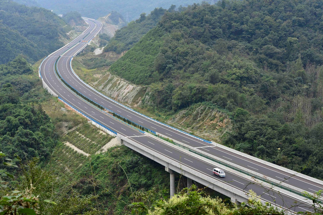 从湖北宜昌开车回湖南株洲需要多久，走哪条高速公路？w3.jpg