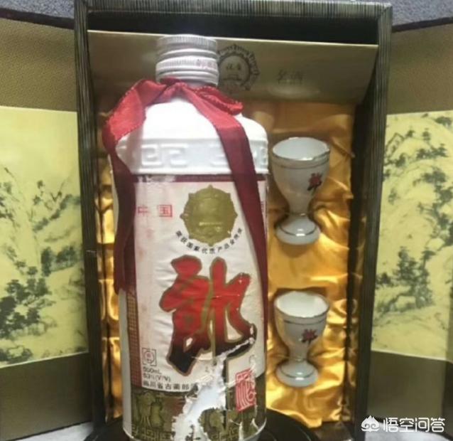 在茅台镇，除了茅台酒还有什么酒跟茅台酒的口感最接近？w2.jpg