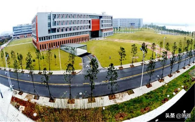 长江大学和三峡大学哪个好？w3.jpg