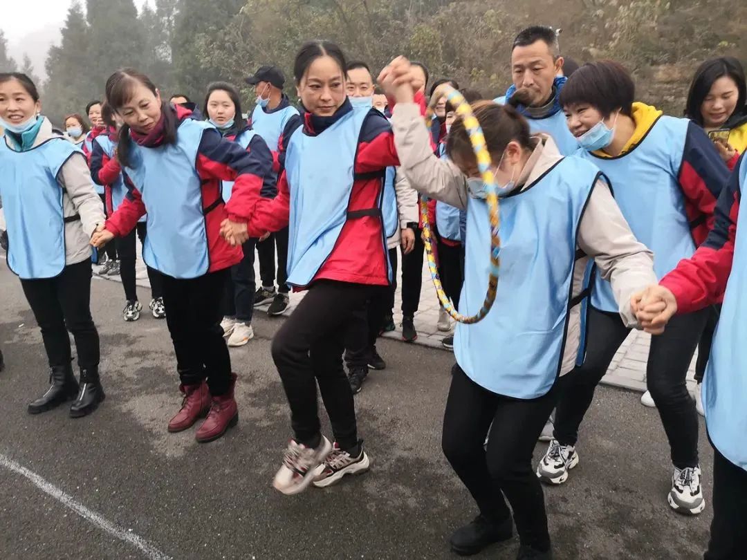 宜昌交旅集团西陵峡片区职工趣味运动会圆满收官,快来get超燃的自己!w32.jpg