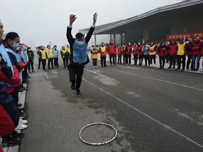 宜昌交旅集团西陵峡片区职工趣味运动会圆满收官,快来get超燃的自己!w36.jpg