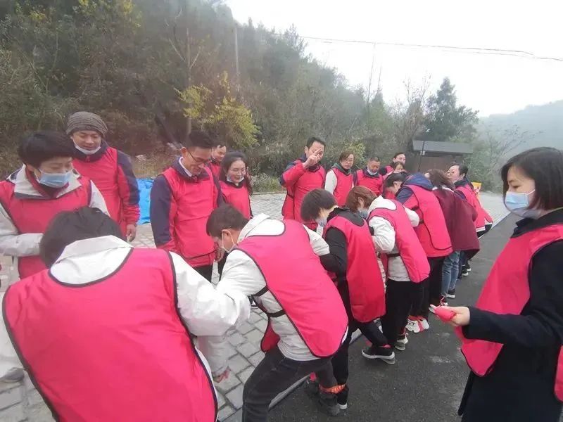 宜昌交旅集团西陵峡片区职工趣味运动会圆满收官,快来get超燃的自己!w50.jpg