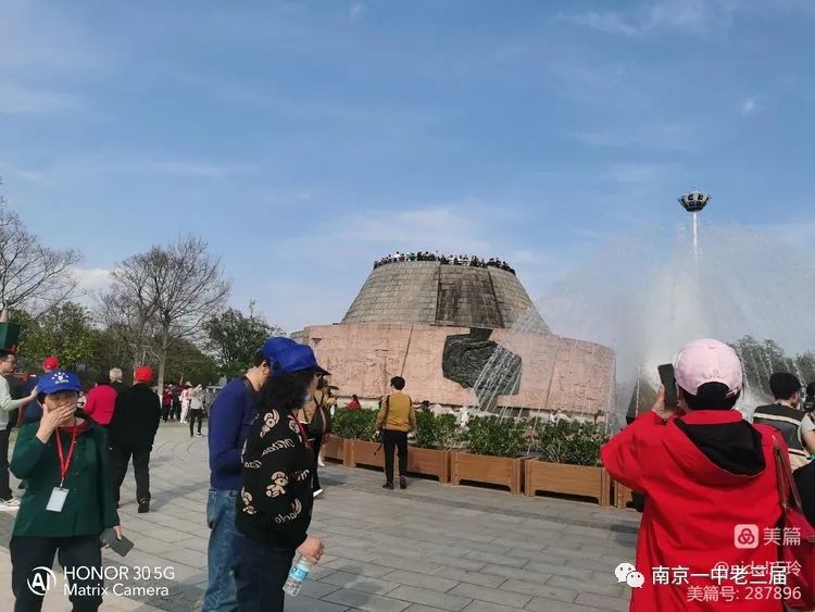 戴巧玲:乘坐三峡游轮  开启休闲之旅(2)w72.jpg