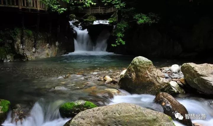 5月6日-11日神农架六大景区+小三峡、万州第一大瀑布、白帝城、云阳张飞庙,六日赏红叶游w22.jpg