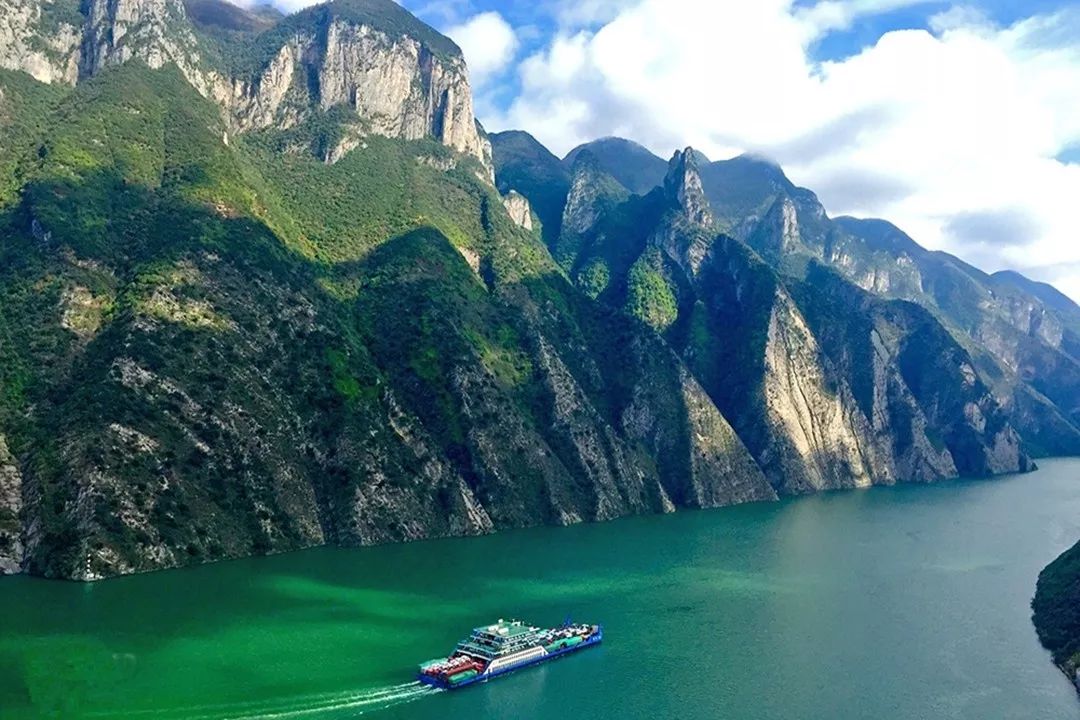 五一黄金游轮三峡胜景游~重庆洪崖洞、李子坝、丰都鬼城、瞿塘峡、巫峡、西陵峡、白帝城、小三峡、三峡大坝、荆州古城动飞四天w34.jpg