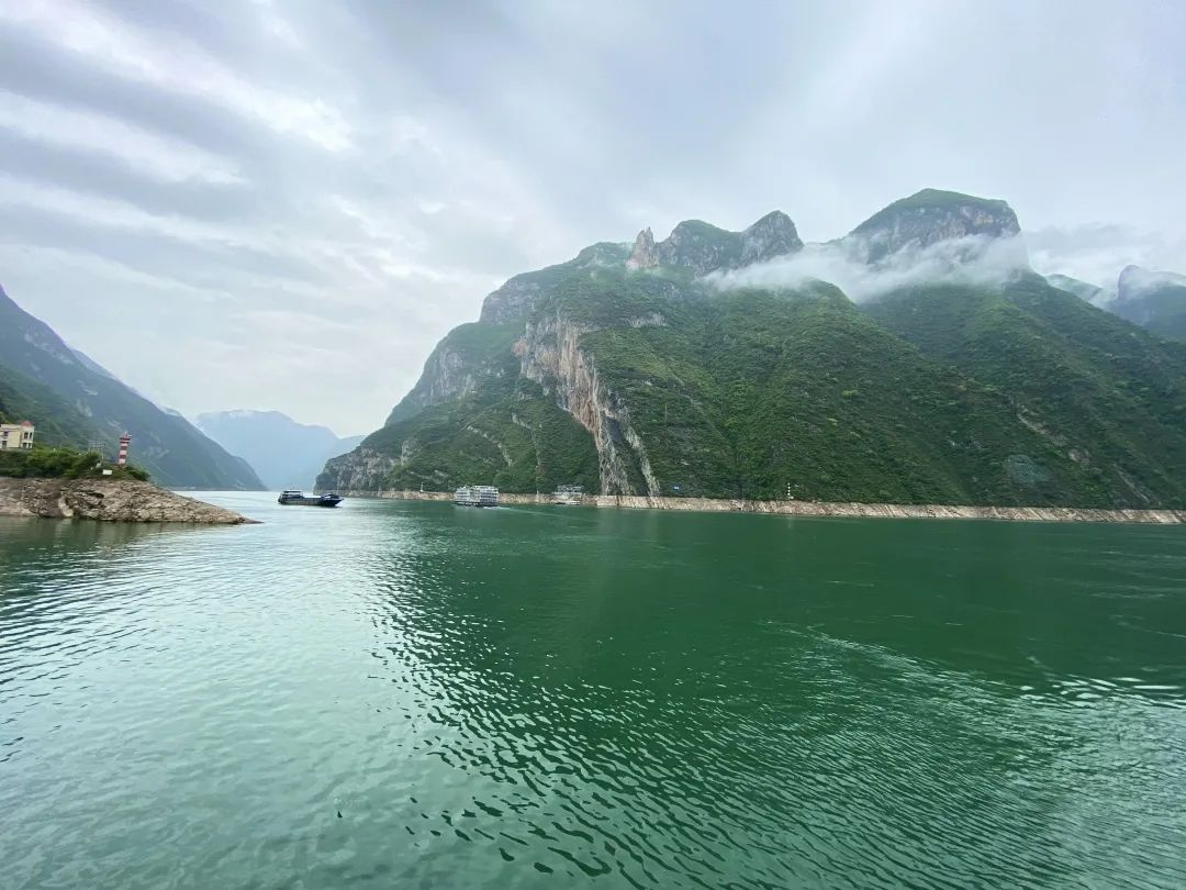 包下游轮游三峡!7天6夜200多位粉丝的狂欢,这么舒服的旅行再给我来一打吧!w52.jpg