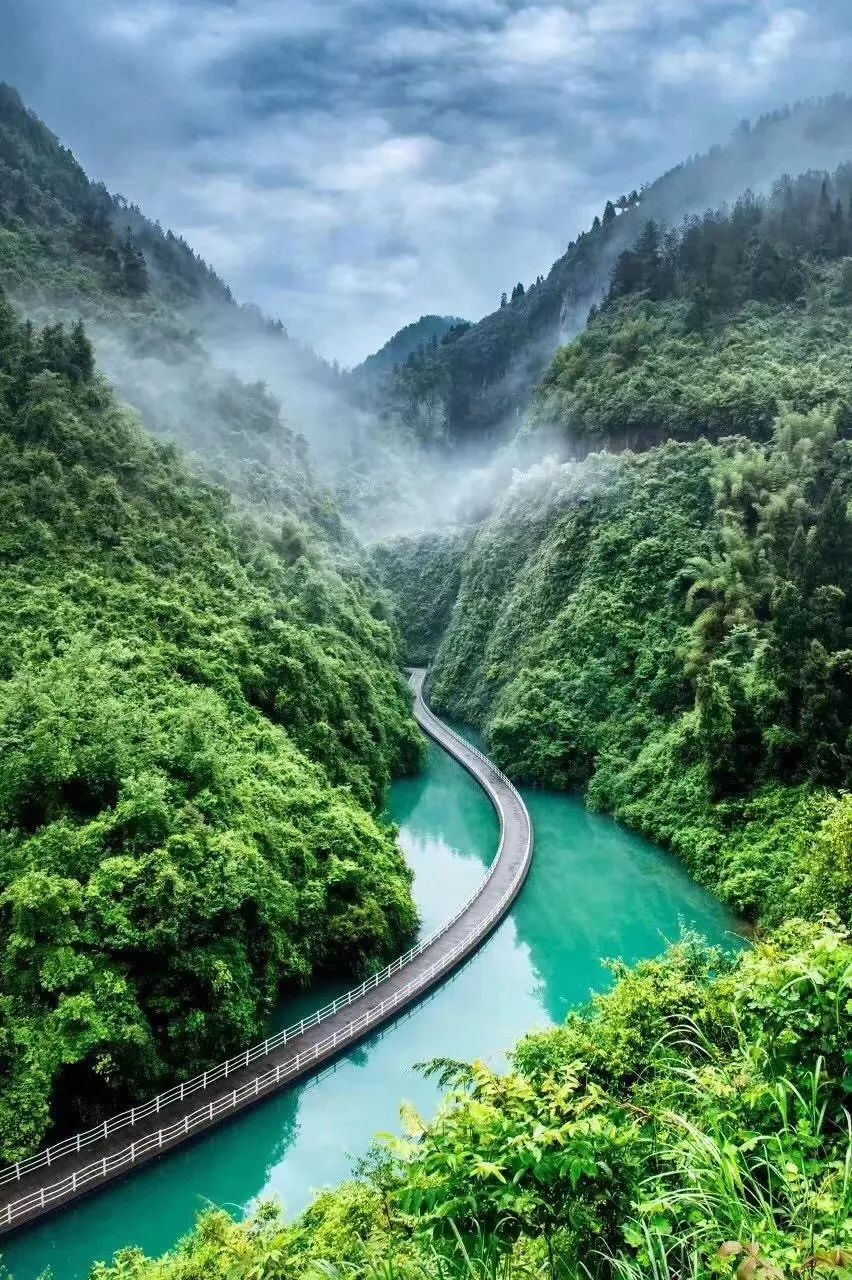 观三峡~游恩施~长江三峡(瞿塘峡、巫陵、西陵峡)全景、两坝一峡水涨船高过葛洲坝、神女溪、三峡大坝、恩施大峡谷、狮子关双飞五天w28.jpg