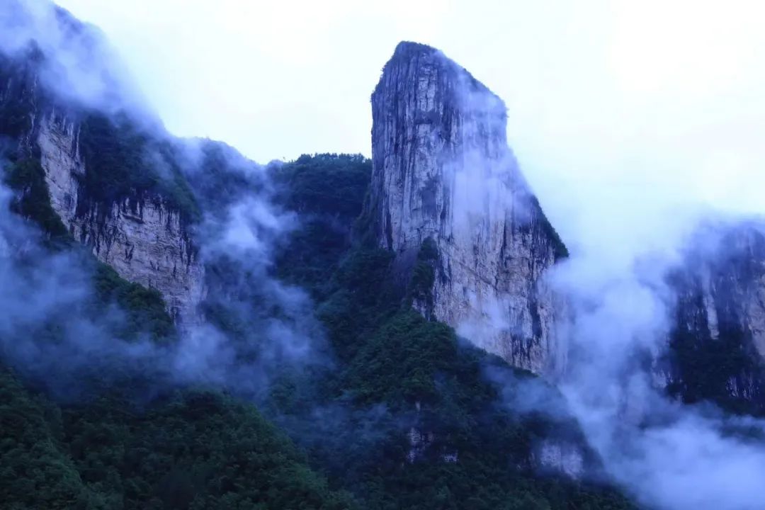 【霞浦乾城·康辉】6月9日 恩施大峡谷、地心谷、屏山大峡谷、清江大峡谷、女儿城双动6日(自组成团,真纯玩0购物)w60.jpg