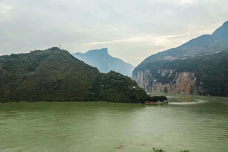 五星豪华邮轮【美维系列】——躺着游长江三峡,享受美国维多利亚服务,开启美好多维生活......w18.jpg