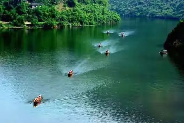 下个季节——我在青山绿水间等你(2025)w34.jpg