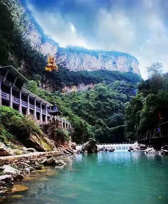 下个季节——我在青山绿水间等你(2025)w40.jpg