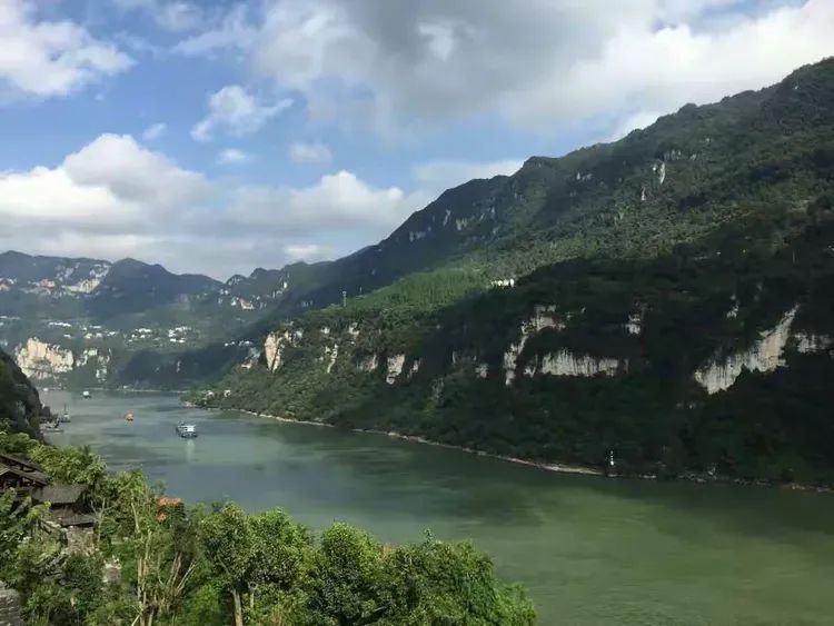 下个季节——我在青山绿水间等你(2025)w67.jpg