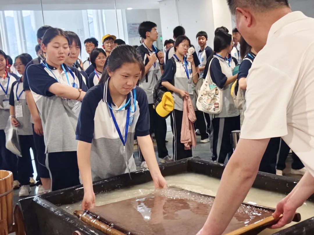 品文化、歆匠心、攀高峰、创世界——宜昌市三峡高级中学高一年级2025年春季研学旅行活动圆满结束!w51.jpg