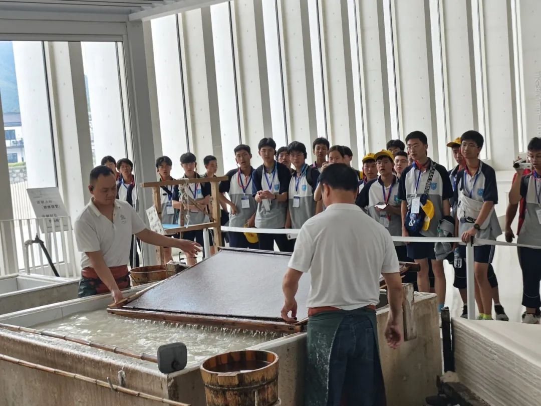 品文化、歆匠心、攀高峰、创世界——宜昌市三峡高级中学高一年级2025年春季研学旅行活动圆满结束!w53.jpg