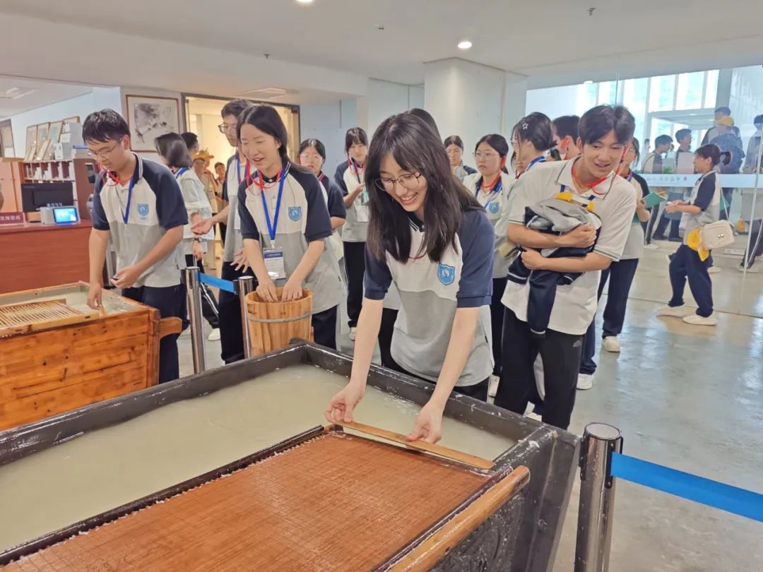 品文化、歆匠心、攀高峰、创世界——宜昌市三峡高级中学高一年级2025年春季研学旅行活动圆满结束!w52.jpg