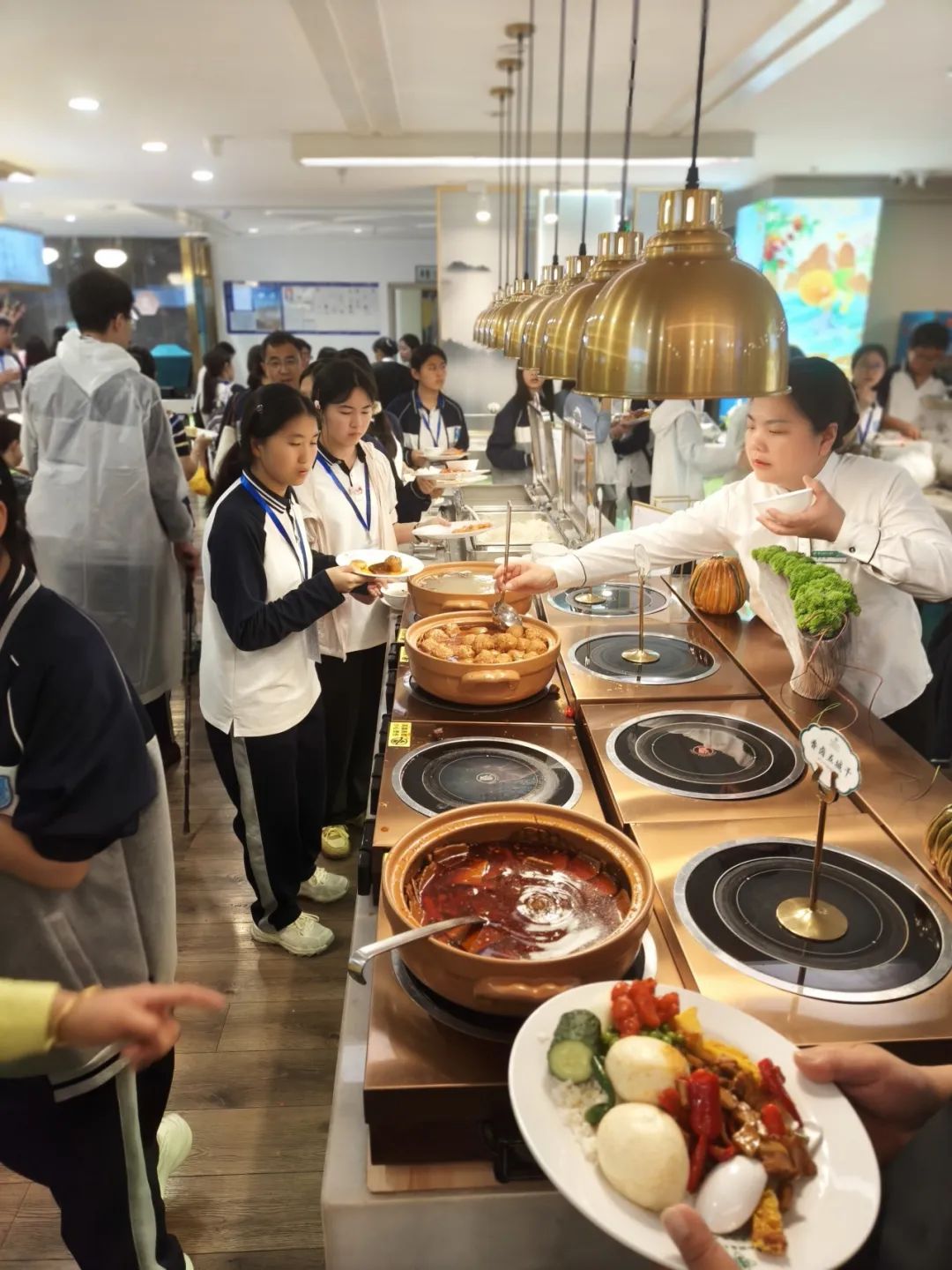 品文化、歆匠心、攀高峰、创世界——宜昌市三峡高级中学高一年级2025年春季研学旅行活动圆满结束!w110.jpg