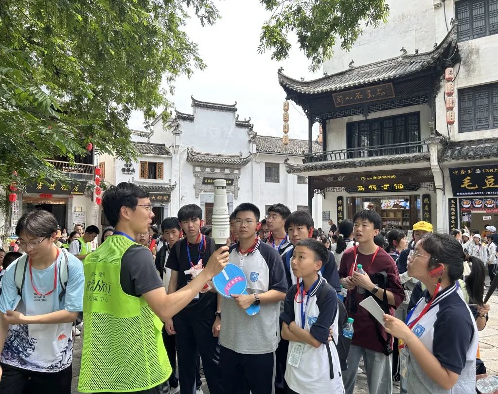 品文化、歆匠心、攀高峰、创世界——宜昌市三峡高级中学高一年级2025年春季研学旅行活动圆满结束!w184.jpg