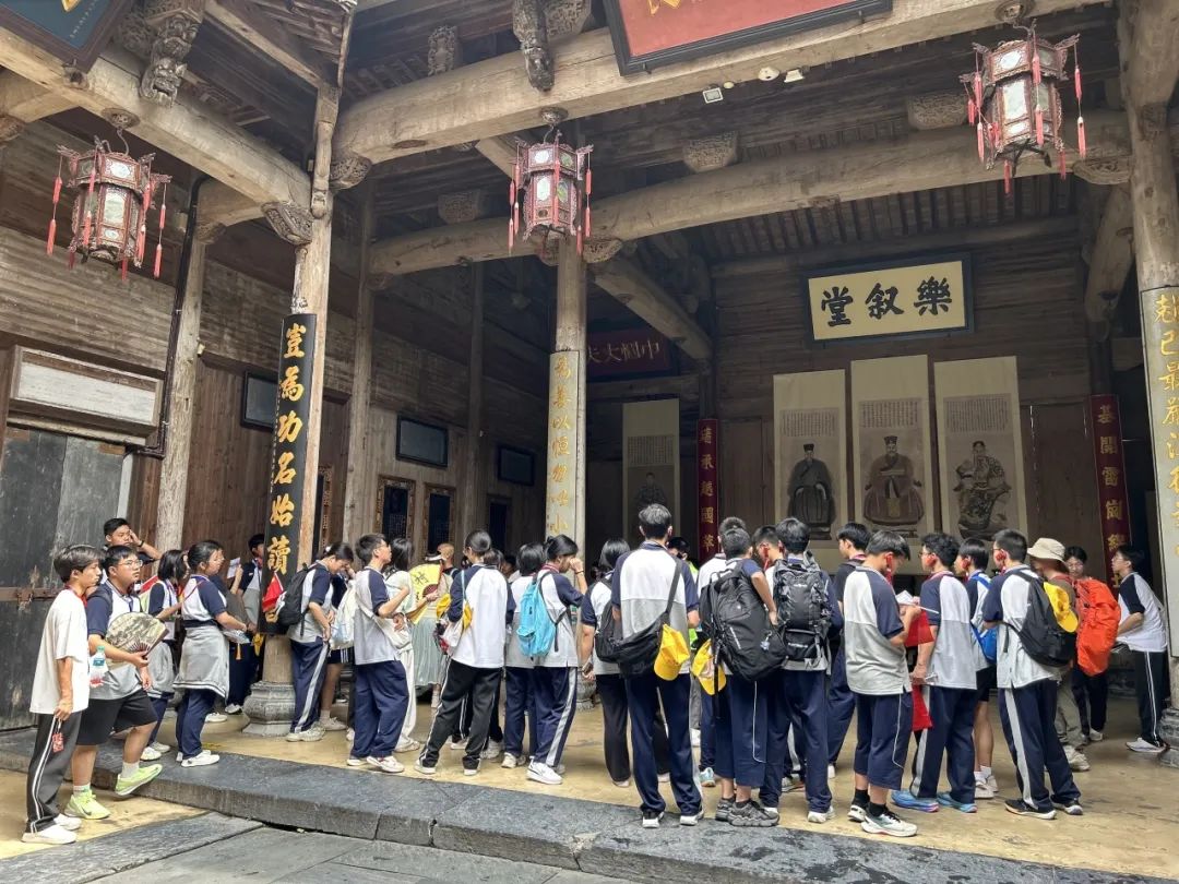 品文化、歆匠心、攀高峰、创世界——宜昌市三峡高级中学高一年级2025年春季研学旅行活动圆满结束!w188.jpg