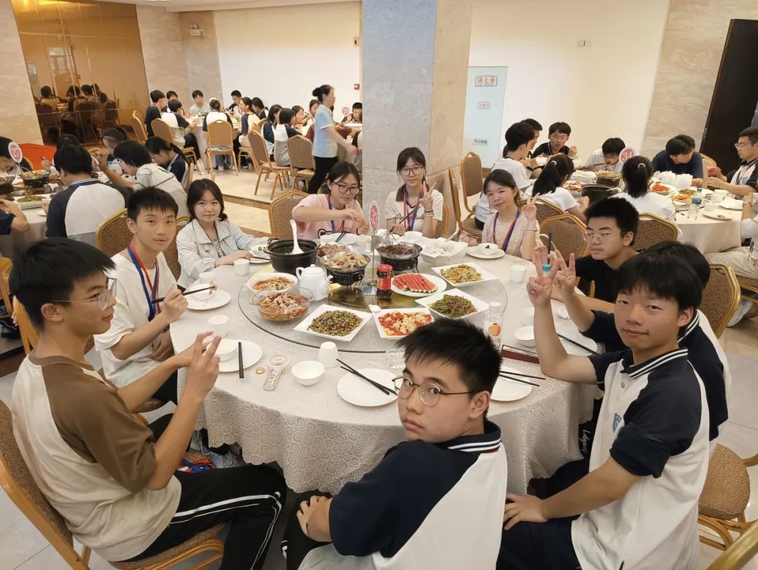 品文化、歆匠心、攀高峰、创世界——宜昌市三峡高级中学高一年级2025年春季研学旅行活动圆满结束!w216.jpg