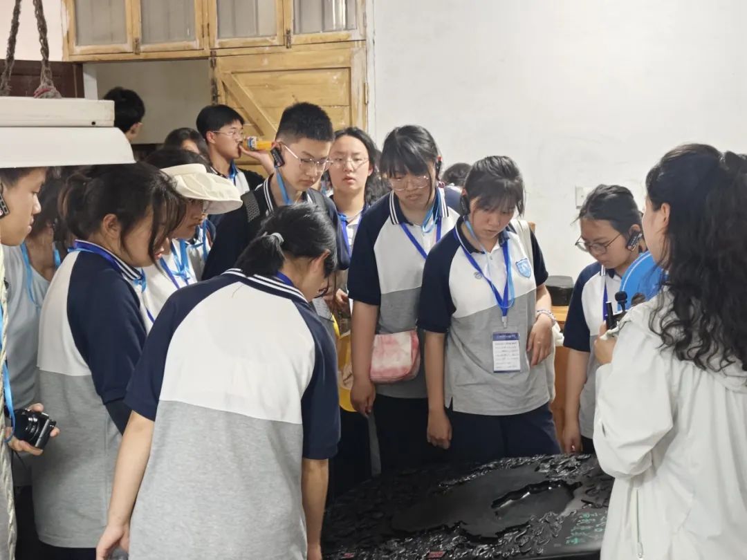 品文化、歆匠心、攀高峰、创世界——宜昌市三峡高级中学高一年级2025年春季研学旅行活动圆满结束!w237.jpg
