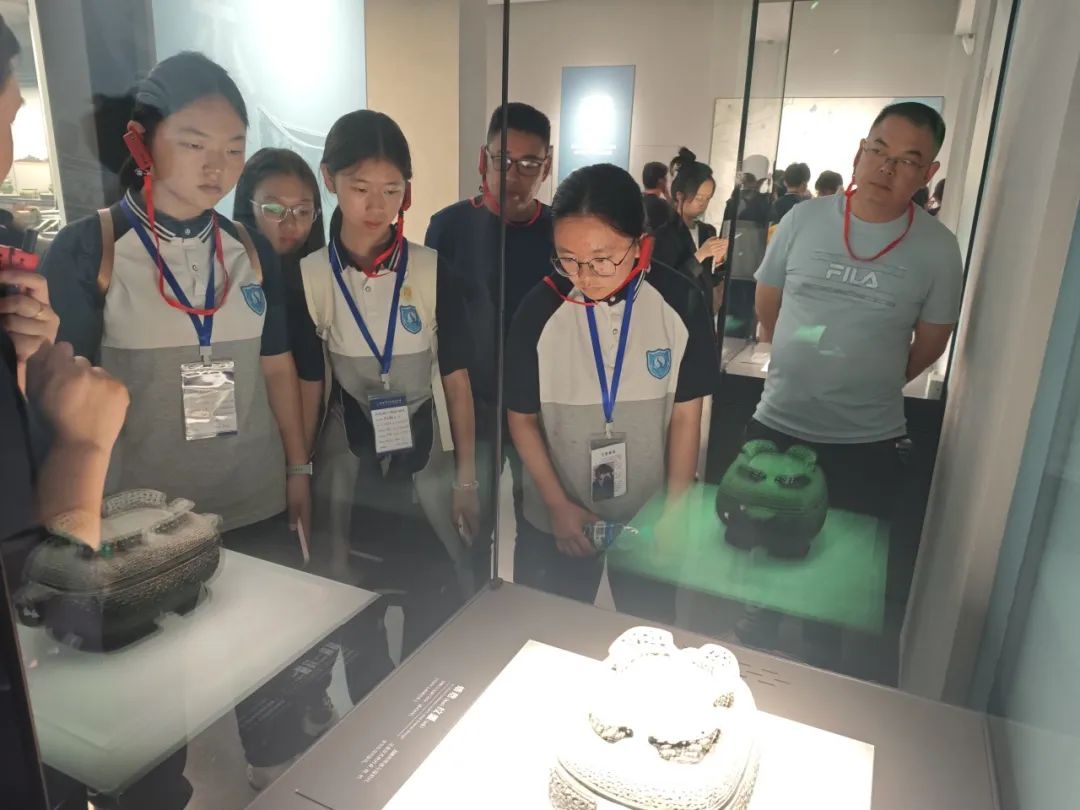 品文化、歆匠心、攀高峰、创世界——宜昌市三峡高级中学高一年级2025年春季研学旅行活动圆满结束!w298.jpg