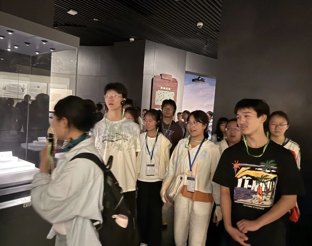 品文化、歆匠心、攀高峰、创世界——宜昌市三峡高级中学高一年级2025年春季研学旅行活动圆满结束!w303.jpg