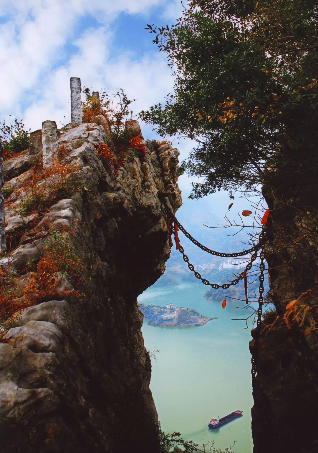 【收藏转发】宜昌各大景区咨询投诉电话汇总,宜昌周边旅游产品推荐,宜昌旅游攻略,宜昌三峡一日游、宜昌二日游、宜昌三日游预订咨询电话w34.jpg