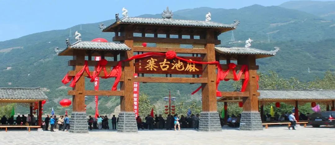 【收藏转发】宜昌各大景区咨询投诉电话汇总,宜昌周边旅游产品推荐,宜昌旅游攻略,宜昌三峡一日游、宜昌二日游、宜昌三日游预订咨询电话w37.jpg