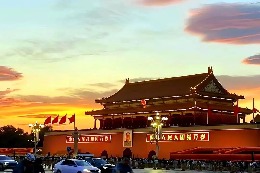 宜昌出发北京亲子游超值套餐来袭:名校研学,故宫探秘,环球影城畅玩,¥2998元/人起,暑假北京旅游全攻略,带你玩转北京不踩坑!w42.jpg