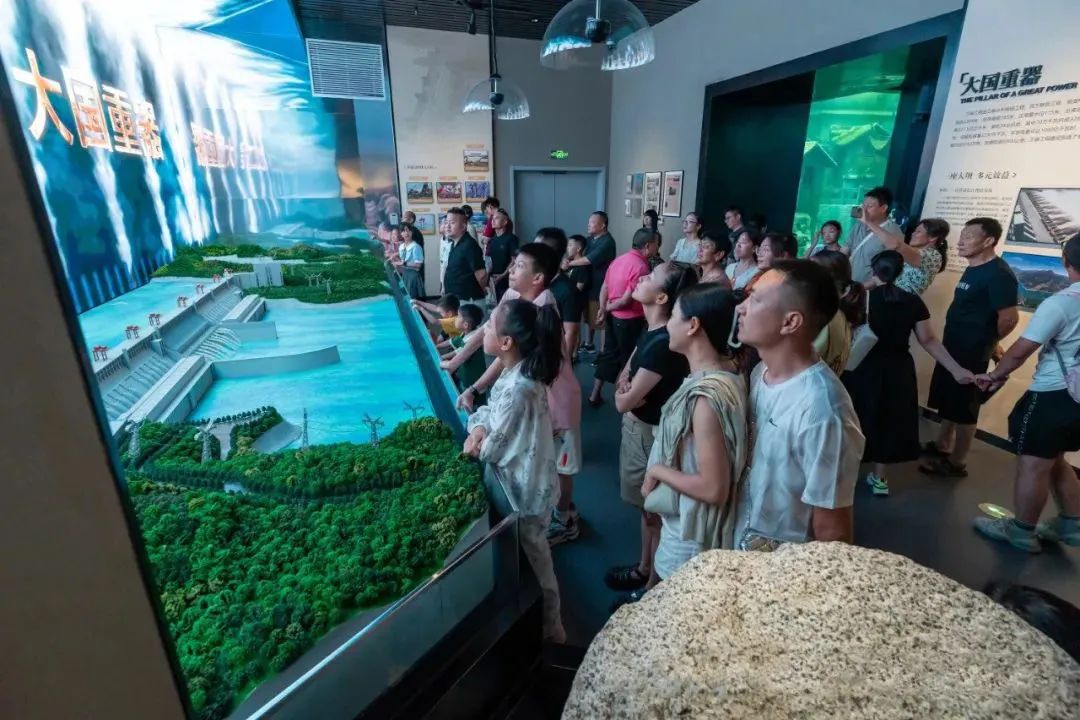 【2025暑期·船奇三峡】乘星际雅典娜游轮游三峡,直升船舱+ 1800元景点全含,一键收藏自然人文顶配路线!w46.jpg