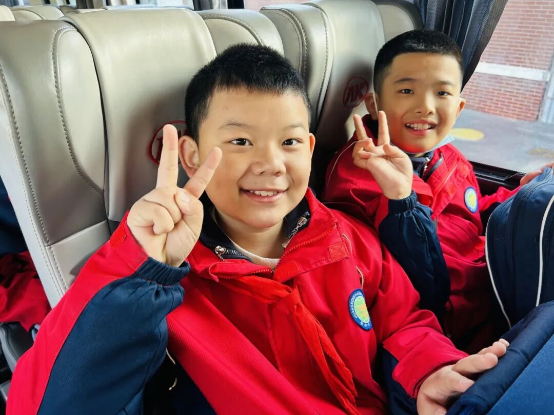 夷陵区冯家湾小学黄柏河校区四五六年级2025年秋季研学旅行活动圆满结束!w34.jpg