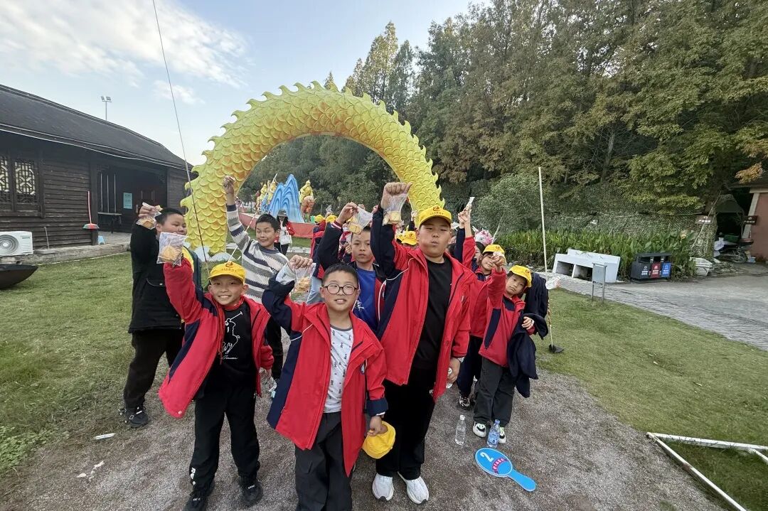 夷陵区冯家湾小学黄柏河校区四五六年级2025年秋季研学旅行活动圆满结束!w65.jpg