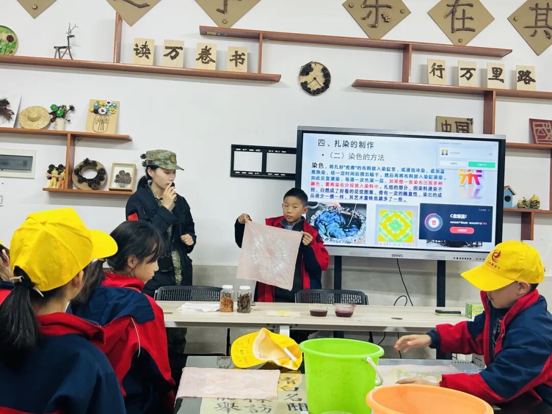 夷陵区冯家湾小学黄柏河校区四五六年级2025年秋季研学旅行活动圆满结束!w219.jpg