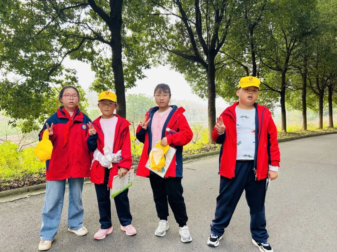 夷陵区冯家湾小学黄柏河校区四五六年级2025年秋季研学旅行活动圆满结束!w289.jpg