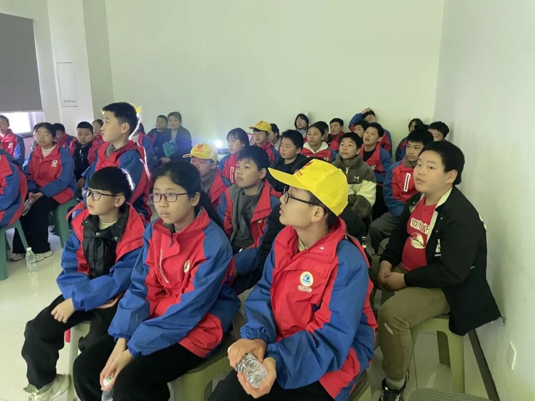 夷陵区乐天溪镇三峡小学六年级2025年秋季研学旅行活动圆满结束!w143.jpg