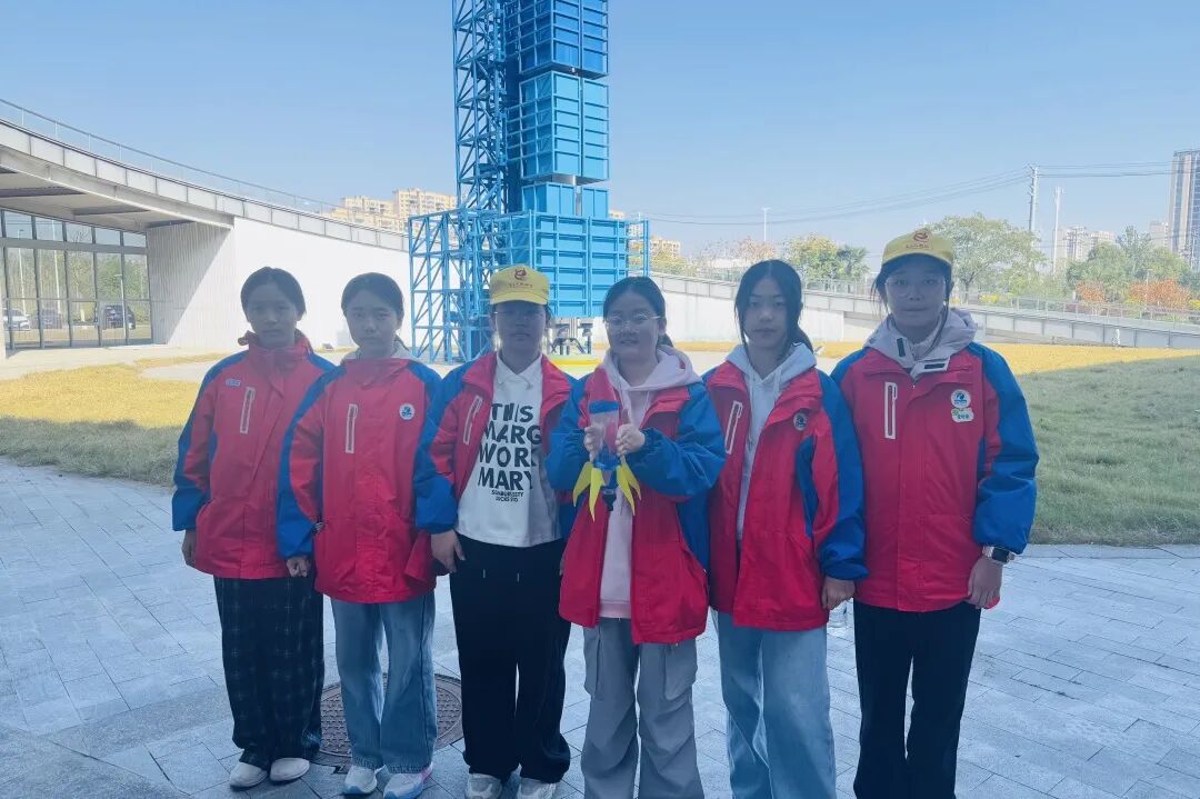 夷陵区乐天溪镇三峡小学六年级2025年秋季研学旅行活动圆满结束!w176.jpg