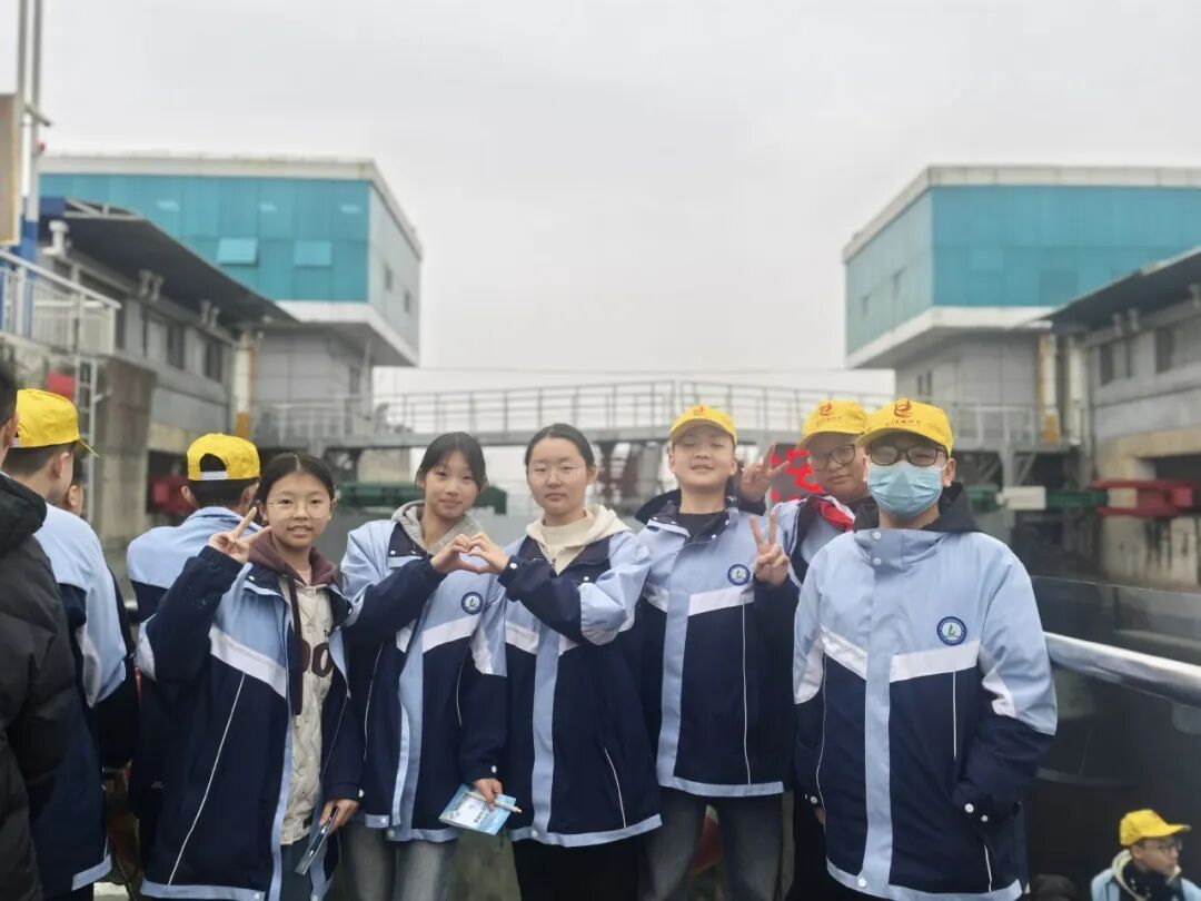 宜昌市夷陵区东湖初中八年级2025年秋季研学旅行活动圆满结束!w54.jpg