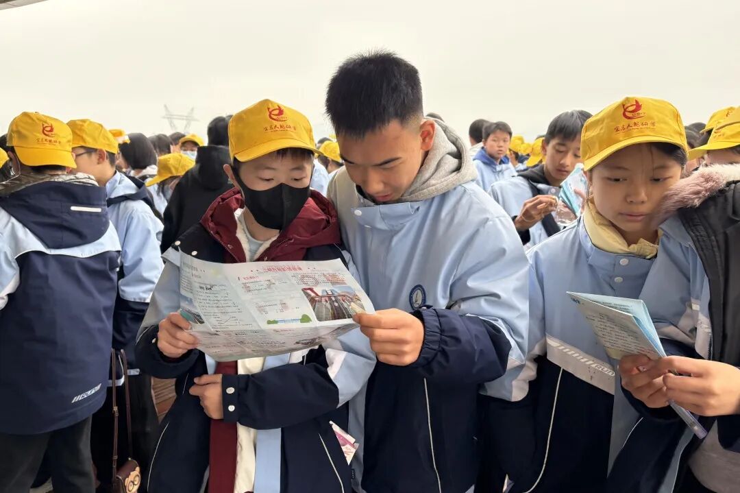 宜昌市夷陵区东湖初中八年级2025年秋季研学旅行活动圆满结束!w60.jpg