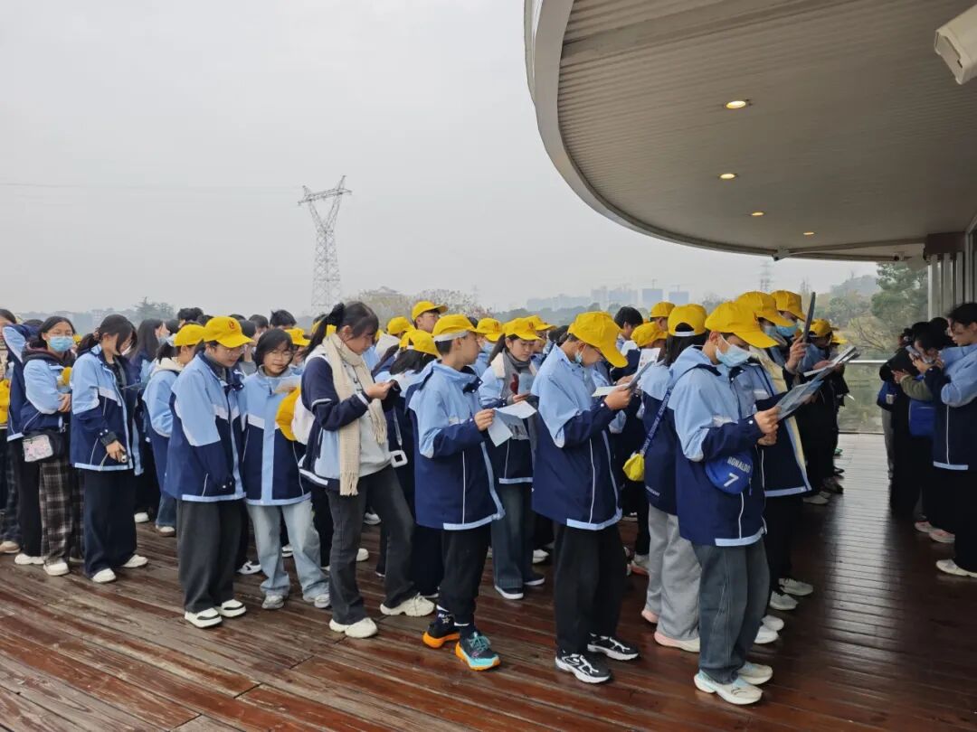 宜昌市夷陵区东湖初中八年级2025年秋季研学旅行活动圆满结束!w56.jpg