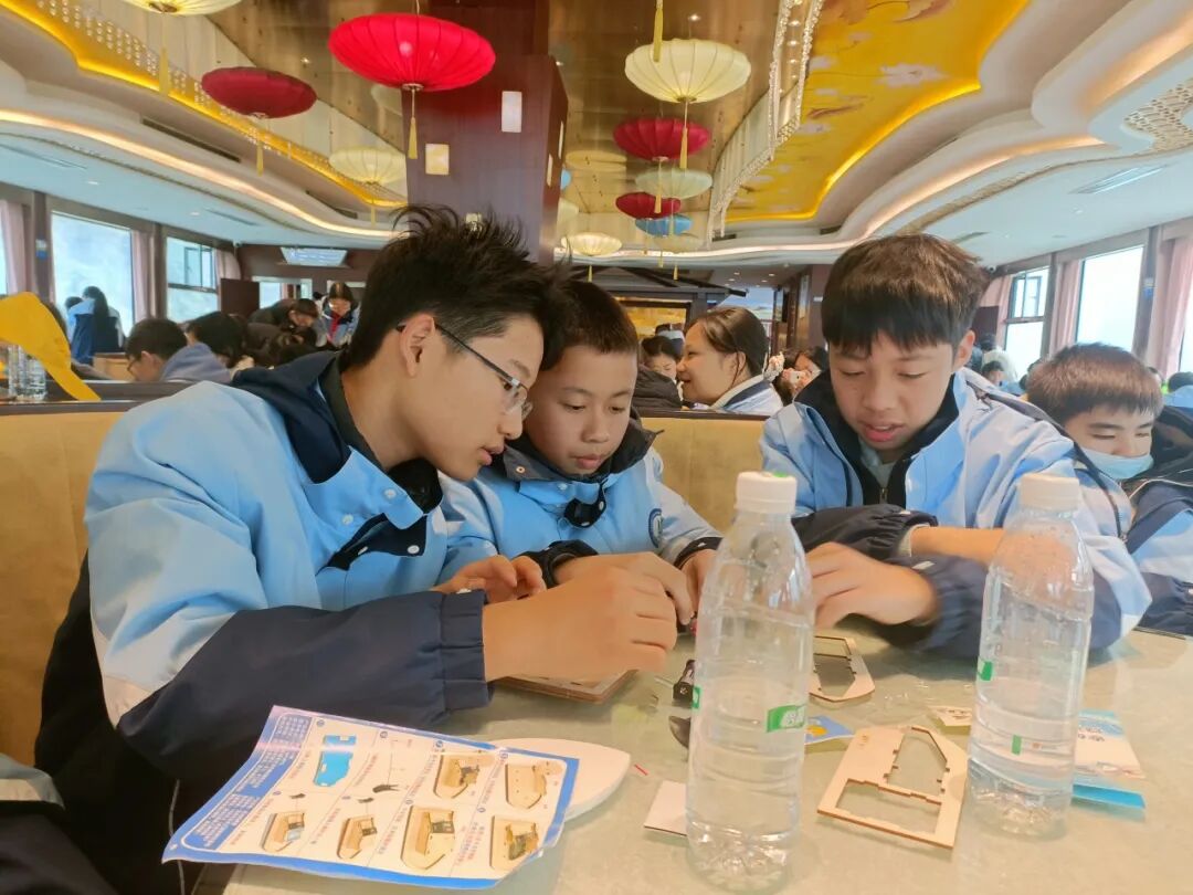 宜昌市夷陵区东湖初中八年级2025年秋季研学旅行活动圆满结束!w75.jpg
