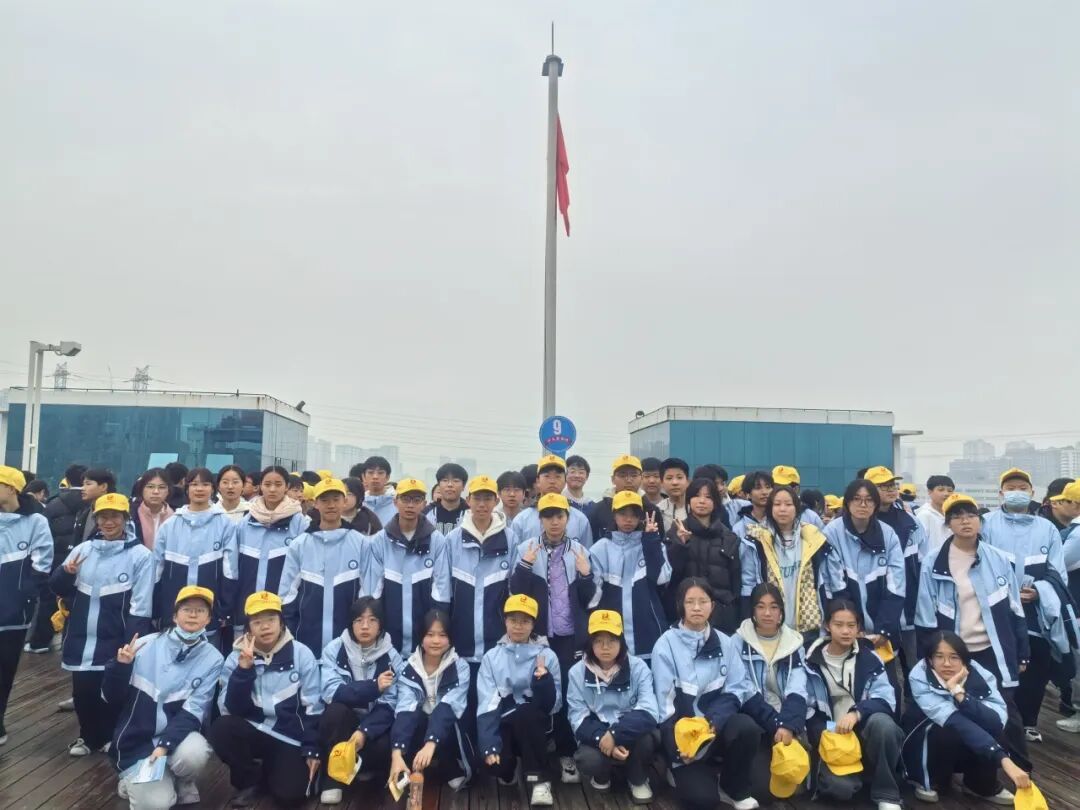 宜昌市夷陵区东湖初中八年级2025年秋季研学旅行活动圆满结束!w167.jpg