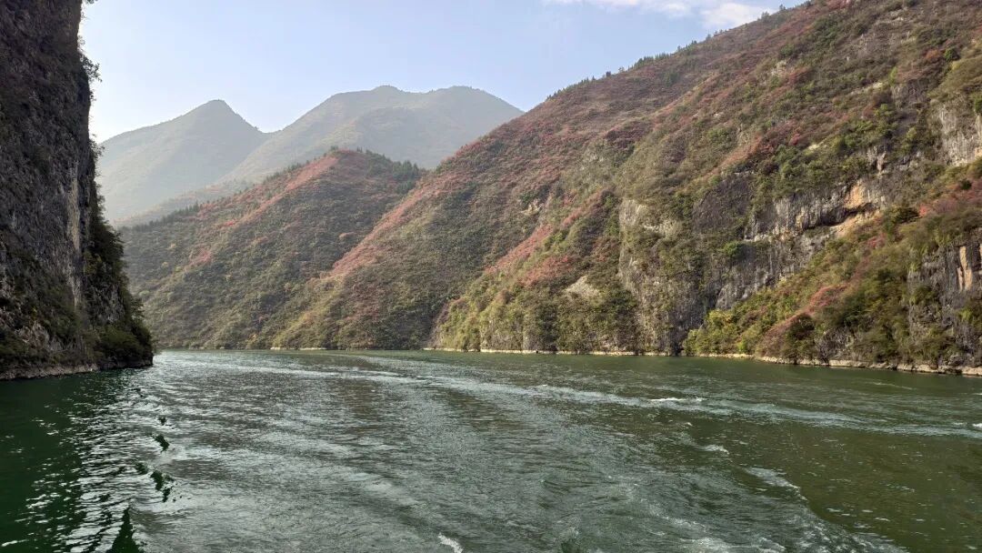 20251203半自驾观赏三峡红叶游记之一乘游轮观赏小三峡&小小三峡w38.jpg