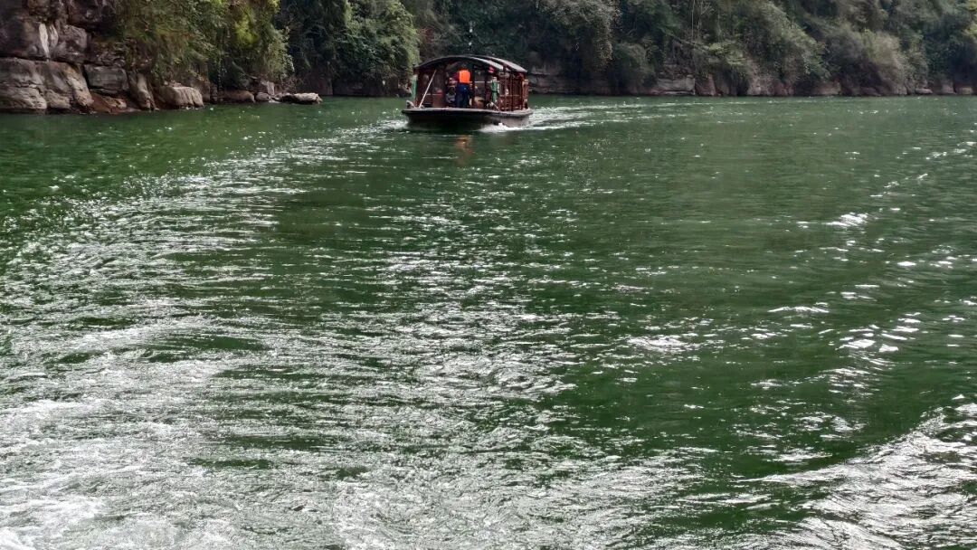 20251203半自驾观赏三峡红叶游记之一乘游轮观赏小三峡&小小三峡w65.jpg